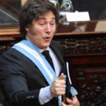 Caputo el apuntó a Lanús por las tasas municipales