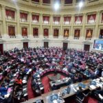 Cristina Kirchner reaparece en público tras su tenso cruce con Javier Milei