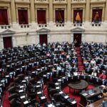 Jubilados, sindicatos y movimientos sociales marchan al Congreso contra el veto de Milei