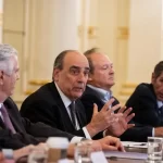 El Gobierno habilita a prepagas y obras sociales a limitar la cobertura