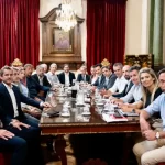 El Gobierno oficializó el autodespacho de combustible