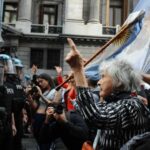 El Gobierno fijó el salario mínimo docente en $500 mil aunque los gremios lo rechazaron