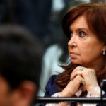 Cristina le apuntó a Milei por festejar el acuerdo con el FMI: «¿no se te cae la cara hermano?»