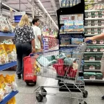 Extraordinaria venta de dólares del BCRA antes de los anuncios abre nuevo frente judicial al Gobierno