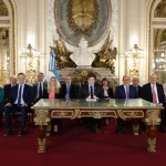 Argentina y el FMI sellaron un nuevo acuerdo con un primer desembolso de u$s12 mil millones