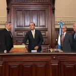 «Lunes negro»: Trump pide a la FED que baje las tasas y amenaza a China con aranceles adicionales