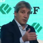 Milei confirmó que el Gobierno busca que puedan usarse los dólares del colchón
