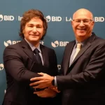 Caputo: «El riesgo país debería bajar fuertemente, pero pesa el riesgo de la vuelta del kirchnerismo»