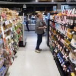 El Gobierno aumentó el salario mínimo vital y móvil por decreto
