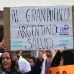 Tras la movilización, el Garrahan anunció un aumento salarial para médicos residentes