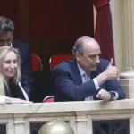 Polémica: Bullrich quiere que la Policía Federal patrulle las redes sociales sin autorización judicial