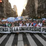 La motosierra, las fotos y la roña: la campaña bonaerense arranca embarrada