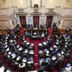 Otro golpe para el Gobierno: el Senado rechazó por amplia mayoría cinco decretos de Milei