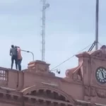 Las Fuerzas del Cielo llegaron a caballo al cierre de campaña libertario