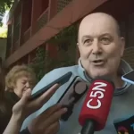 Bullrich dobló mal la boleta y tuvo que volver al box de votación