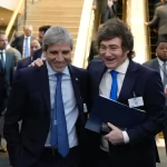Caputo anunció que Argentina vuelve al mercado internacional de deuda: los detalles