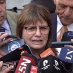 La Policía atacó a trabajadores de prensa y detuvo a un camarógrafo de A24 en el Congreso