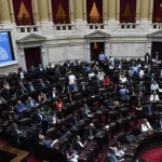 Monteoliva amenazó con endurecer controles en marchas: revisión de mochilas y banderas