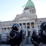La renuncia de Reidel es sólo un escalón más en la escalera de la corrupción libertaria