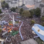 Revelan el plan secreto para lanzar una moneda de oro con la imagen de Milei en medio del caso $Libra