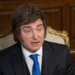 Denuncian que el «número 2» de Caputo recibió un millonario crédito para comprar una casa en un country