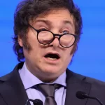 La Justicia levantó el secreto fiscal y bancario de Manuel Adorni y su esposa por el escándalo