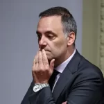 La industria bajó un 8,7% interanual en febrero y encadenó su octavo mes consecutivo de caída