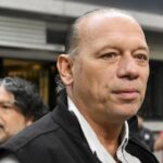 Ante la censura del Gobierno, Pablo Grillo hizo la muestra en la plaza del Congreso