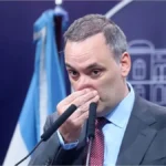 Emiliano Brancciari participa del estreno de El Banquito de Norita con «Esos ojos»