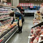 Confirman un nuevo pago de Adorni en efectivo: 12 mil dólares por adelantado