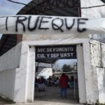 Un jugador de fútbol le dio una trompada al árbitro porque lo expulsó y terminó preso