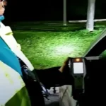 Con cara de enojo por la derrota en el Senado, Milei llegó a Cali para la asunción de De la Espriella