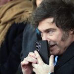 Desde hoy, los bancos y billeteras virtuales pueden cobrar las deudas ingresando directo a tu cuenta