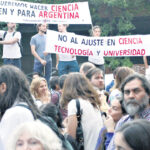 Dólares en fuga: los argentinos compraron casi US$2.900 millones en septiembre