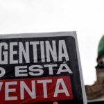 Del “mejores 18 meses” a las excusas: Caputo dijo que la caída de la economía es por el Mundial y el Papa