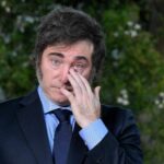 Francia impone toques de queda tras una ola de manifestaciones